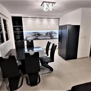 bartol-apartments-krk.primorje-gorskikotar.com/